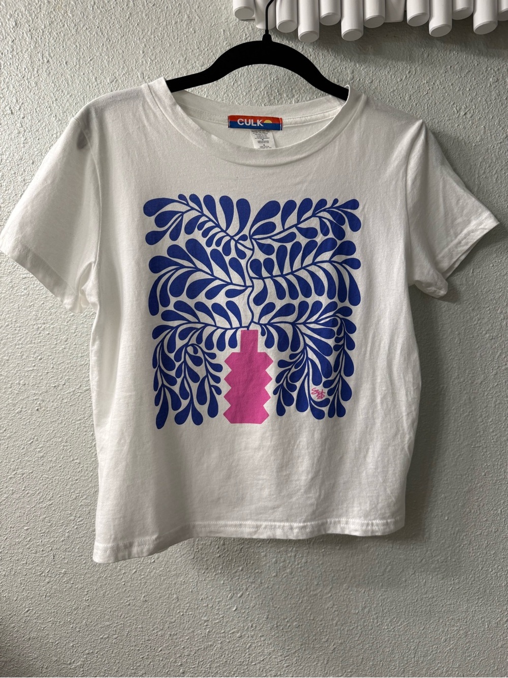 White Short Sleeve Tee with Blue Leaf Print & Pink Accent